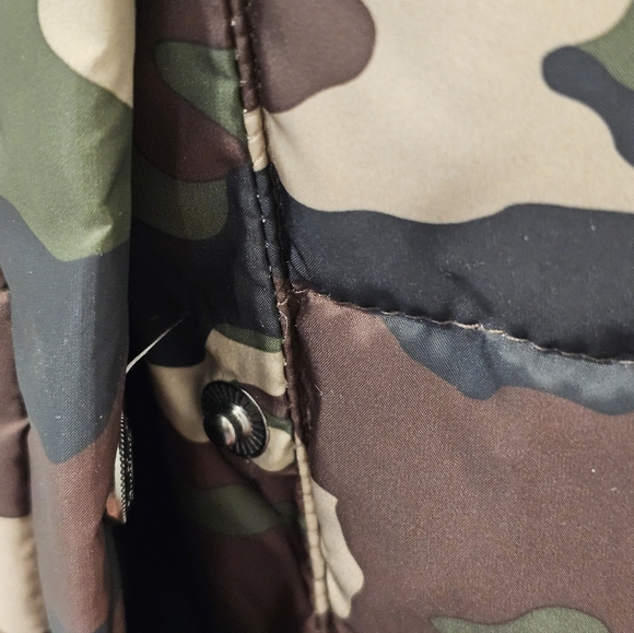 Tech Men's Camo Full Zip Puffer Vest, NWT, Size Large (42-44) - Picture 5 of 7